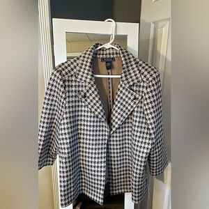 NYC Women's Black and White Houndstooth Blazer